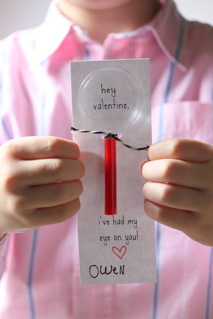 Dollar Store Valentines Ideas, Valentines Day Ideas from the Dollar Store, Cheap Classroom Valentines, Valentines Day Decor Ideas, Valentines Day Decor Hacks, Dollar Store Valentines, Valentines Day Treat Ideas