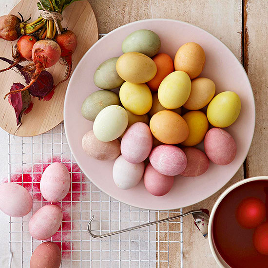 Easter Eggs, How to Dye Easter Eggs, How to Naturally Dye Easter Eggs, Easter Eggs, Easter, Easter Activites, Easter Activites for Kids, Kids Easter Activites, Kid Easter, Popular Pin