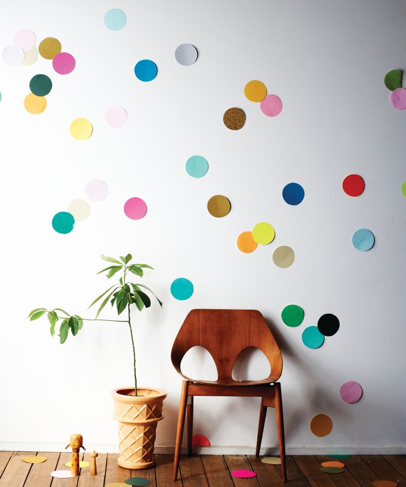 How to Decorate A Dorm, Decorating a Dorm, DIY Dorm Decor, Homemade Dorm Decor, Organizing Your Dorm, How to Personalize A Dorm Room, Easy Ways to Personalize a Dorm Room, Popular DIY Pins